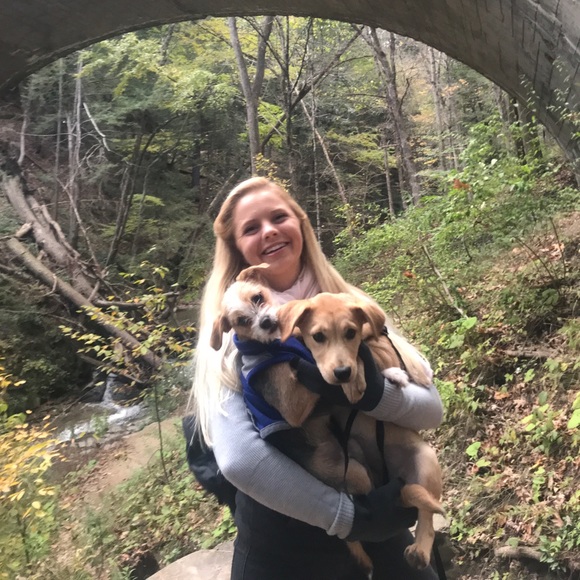 Meet your Posher, Jessica - Picture 1 of 1